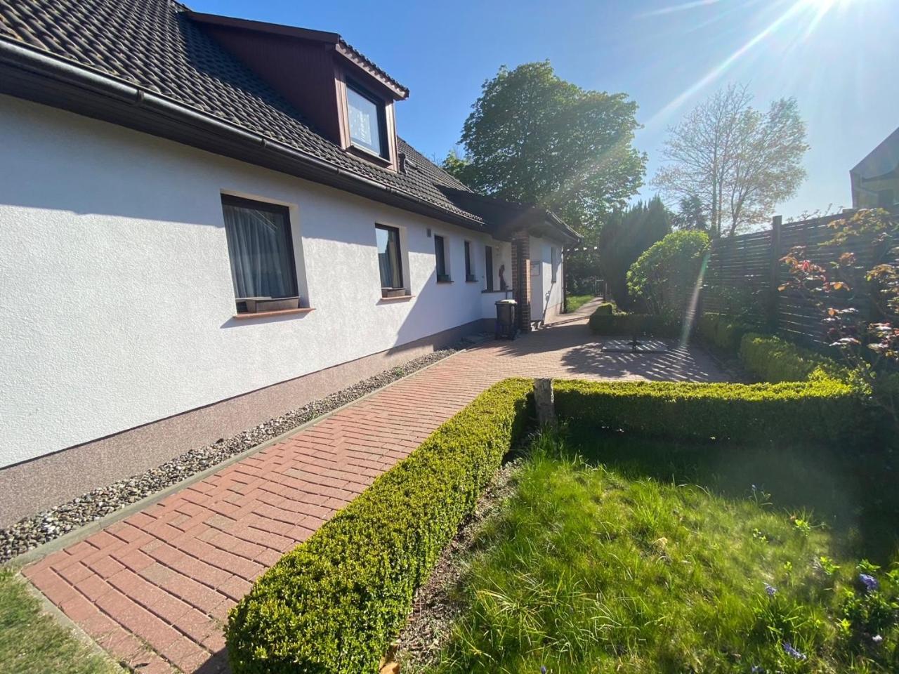 Ostsee-Landhaus Maehl In Prerow Mit Sauna Und Kamin Auch Fuer Gruppen Exterior photo